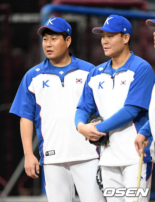 양의지와 박세혁이 훈련을 하고 있다. /sunday@osen.co.kr