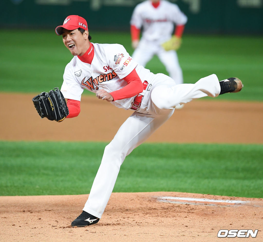 SK 선발투수 김광현이 역투하고 있다. /soul1014@osen.co.kr