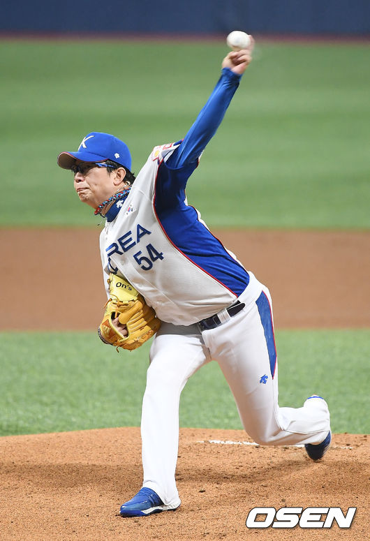 1회초 한국 양현종이 역투하고 있다. /youngrae@osen.co.kr