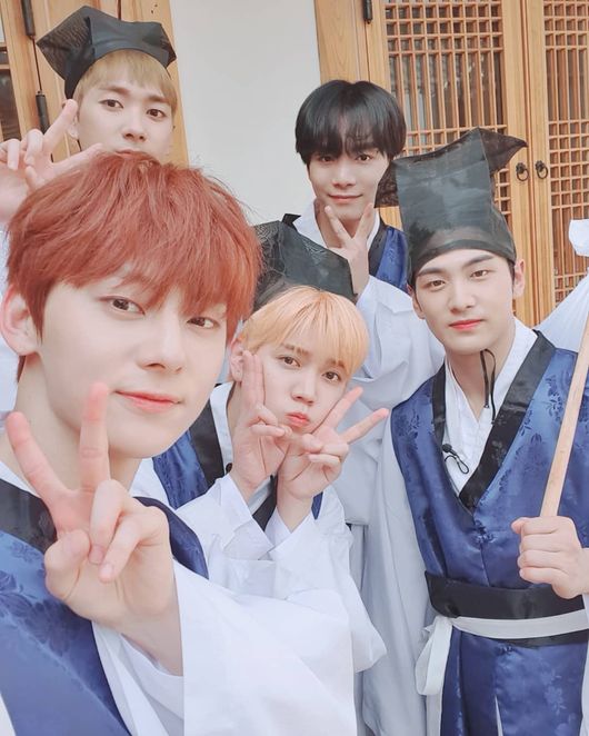 뉴이스트 인스타그램