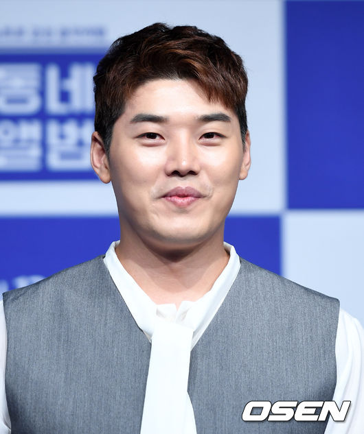 9일 오후 서울 여의도 마리나에서 TV CHOSUN 예능 프로그램 '동네 앨범’ 제작발표회가 열렸다.  배우 권혁수가 취재진의 질문을 듣고 있다. /sunday@osen.co.kr