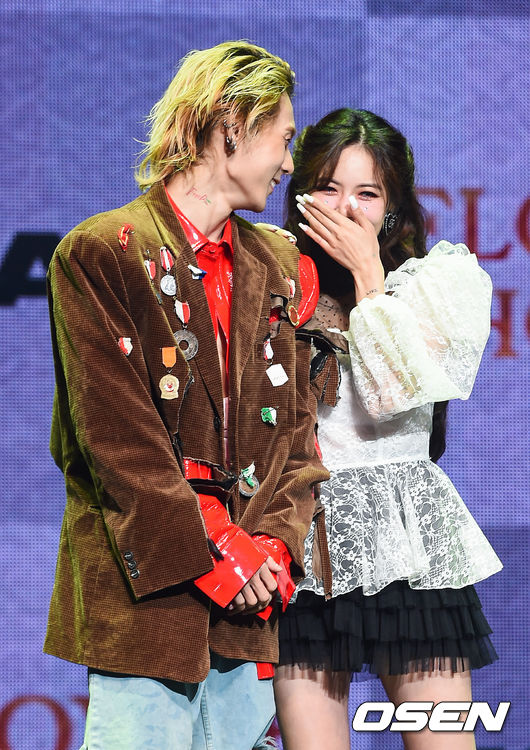 현아와 던이 포즈를 취하고 있다. / soul1014@osen.co.kr