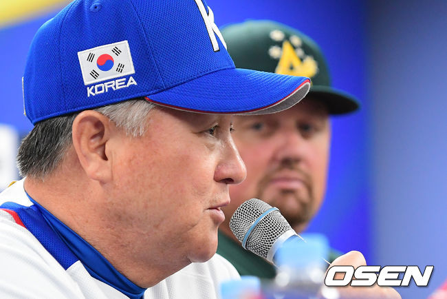 한국 대표팀 김경문 감독이 간담회를 하고 있다. /jpnews@osen.co.kr