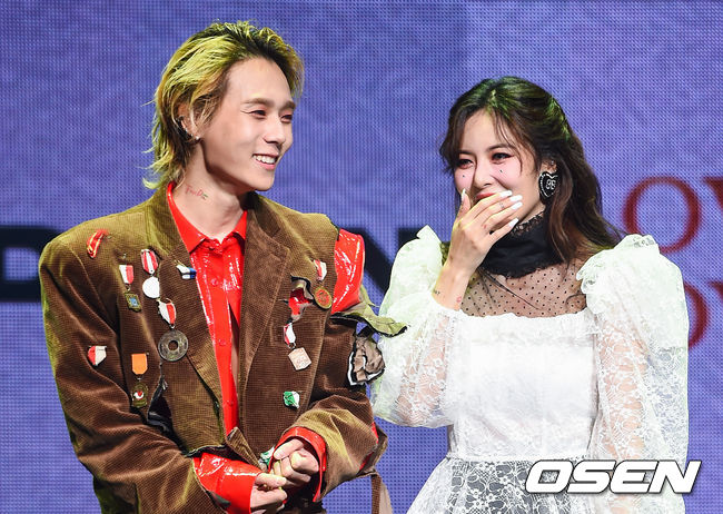 현아와 던이 포즈를 취하고 있다. / soul1014@osen.co.kr