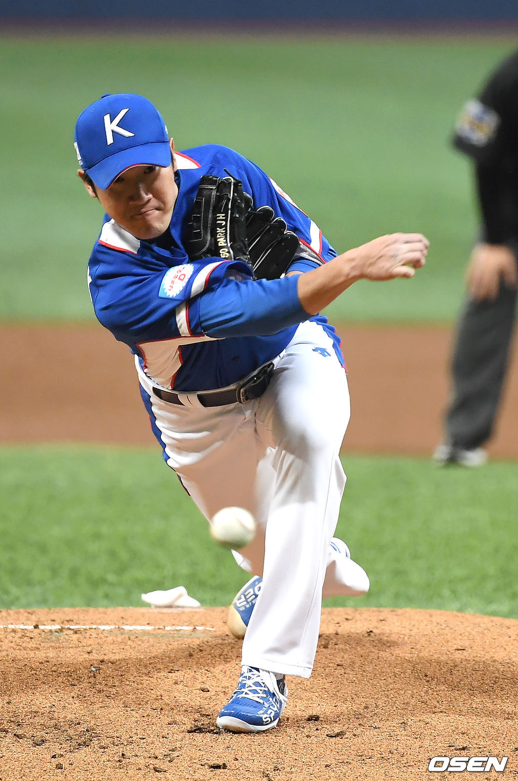 1회말 한국 박종훈이 역투하고 있다. /youngrae@osen.co.kr