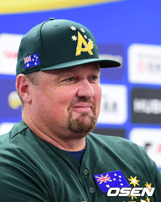 호주 데이브 닐슨 감독이 간담회를 하고 있다. /jpnews@osen.co.kr