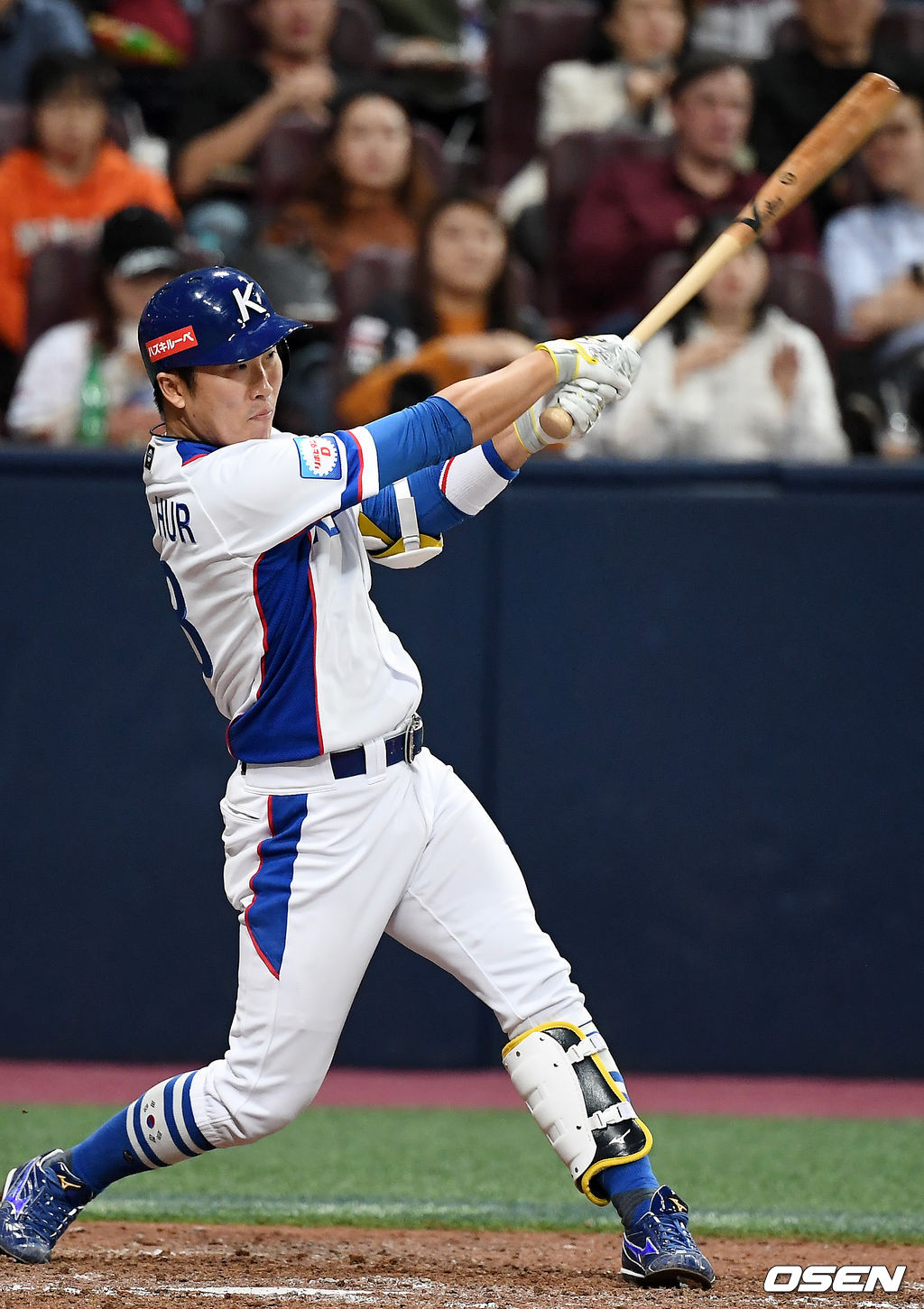 6회말 2사 1,2루 한국 허경민이 적시타를 때려내고 있다. /youngrae@osen.co.kr
