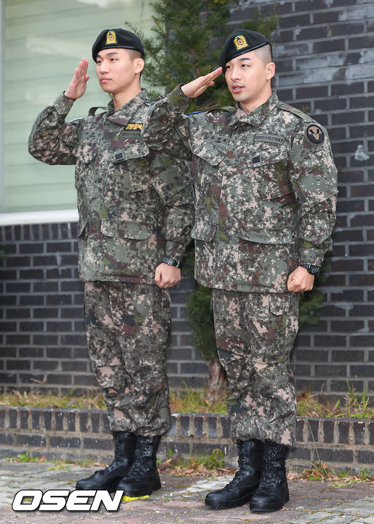 빅뱅 대성과 태양이 거수경례를 하고 있다. / soul1014@osen.co.kr