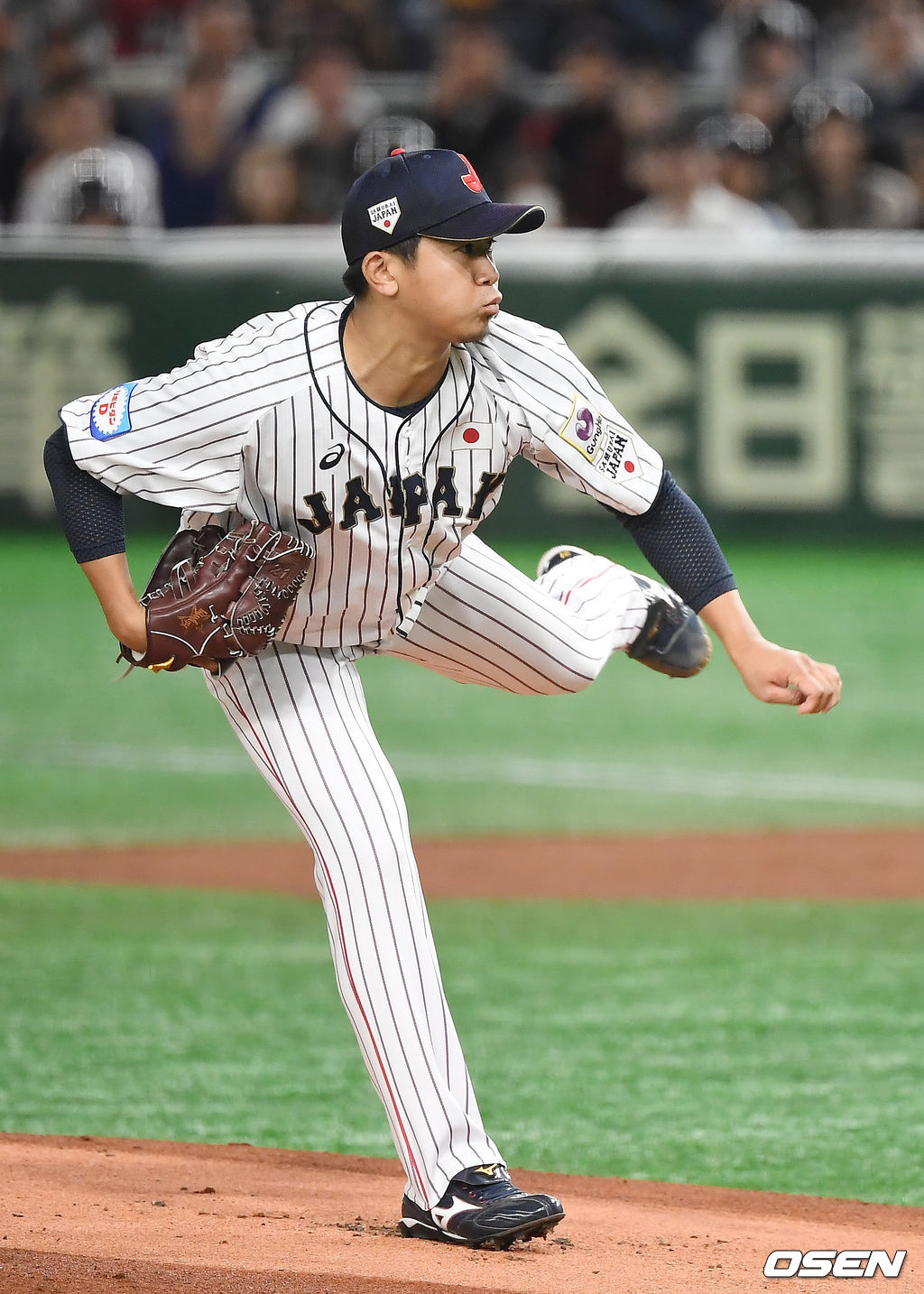 1회초 일본 이마나가 쇼타가 역투하고 있다. /youngrae@osen.co.kr