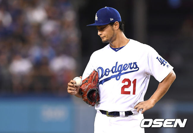 다르빗슈가 동점 적시타를 허용한 뒤 아쉬워하고 있다. / youngrae@osen.co.kr