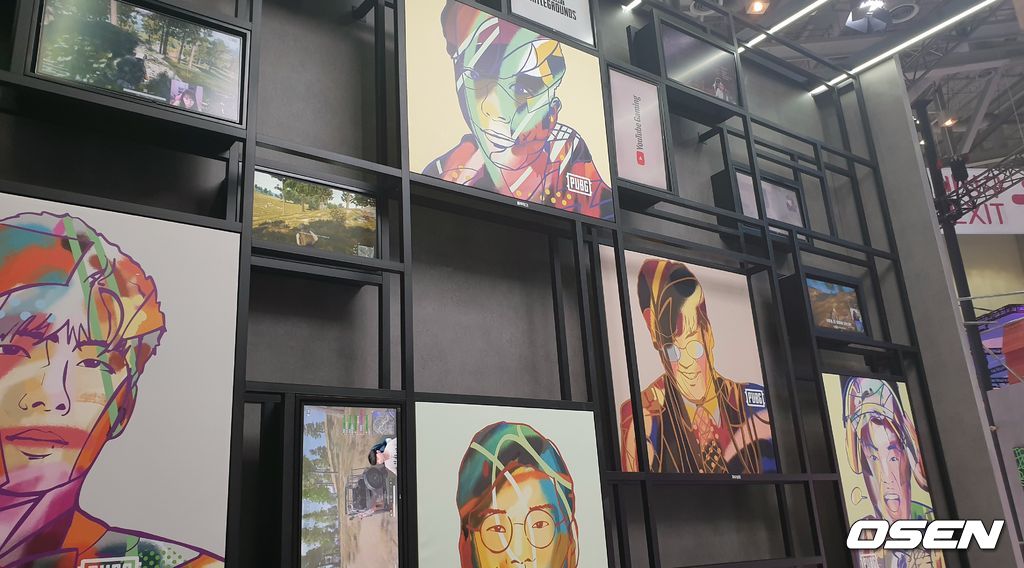 '페이스: 파트너'에 전시된 그림들.