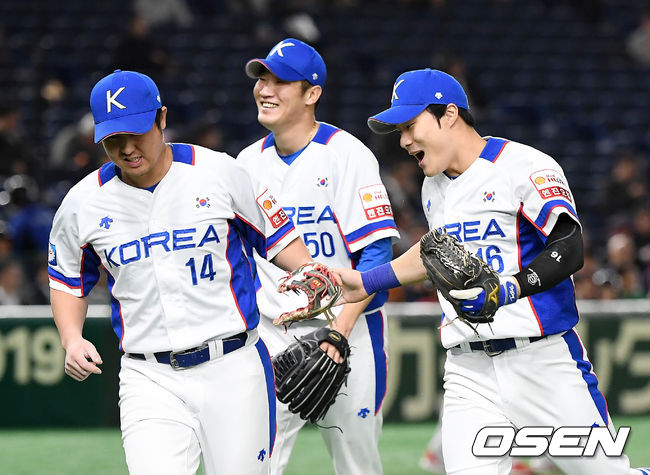 2회초 1사 1,2루 한국 박종훈이 멕시코 플로레스를 3루수 앞 땅볼로 병살처리한 뒤 기뻐하고 있다. /youngrae@osen.co.kr