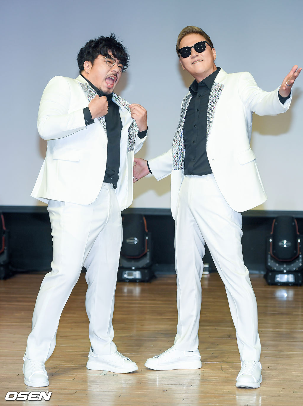 19일 서울 청담동 일지아트홀에서 듀오 캔의 새 싱글앨범 '쾌남' 쇼케이스가 진행됐다. 캔이 포즈를 취하고 있다./  soul1014@osen.co.kr