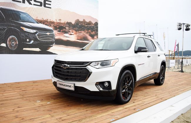 쉐보레 트래버스.