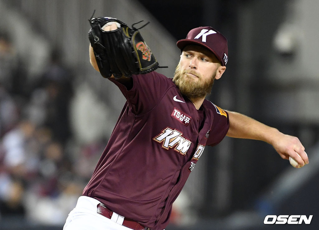 키움 선발투수 요키시가 역투하고 있다. /sunday@osen.co.kr