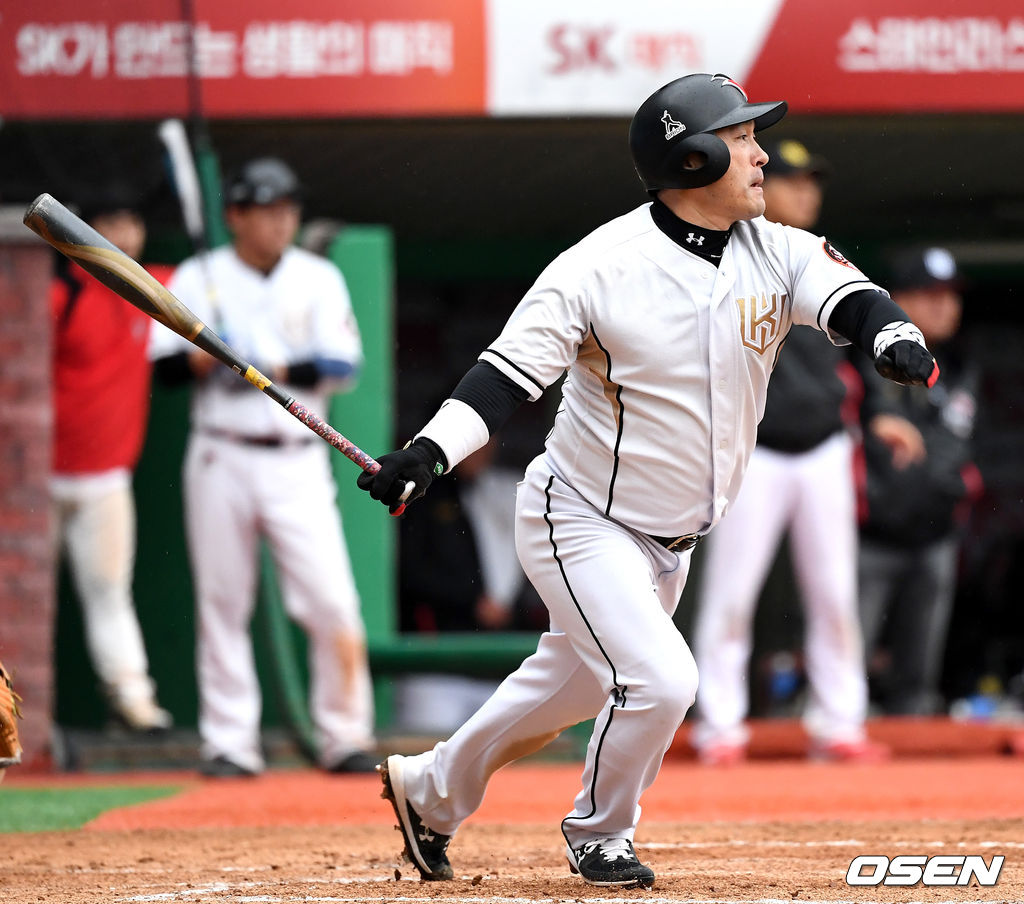 준결승에 진출한 KT 스타즈와 KIA 파이온의 경기, KT 스타즈가 7-5로 승리를 거두며 결승에 진출했다.5회초 무사 1루 상황 KT 스타즈 고국일이 결승 1타점 적시타를 날리고 있다. /dreamer@osen.co.kr