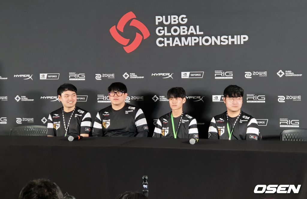 젠지 선수단. 왼쪽부터 '피오' 차승훈, '태민' 강태민, '로키' 박정영, '에스더' 고정완.