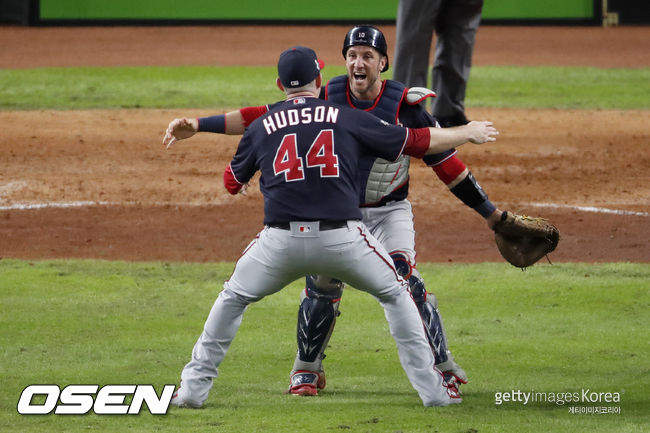 [사진] 월드시리즈 우승을 기뻐하는 얀 곰스. ⓒGettyimages(무단전재 및 재배포 금지)