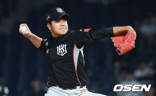 9회말 kt 손동현 투수가 역투하고 있다. / soul1014@osen.co.kr