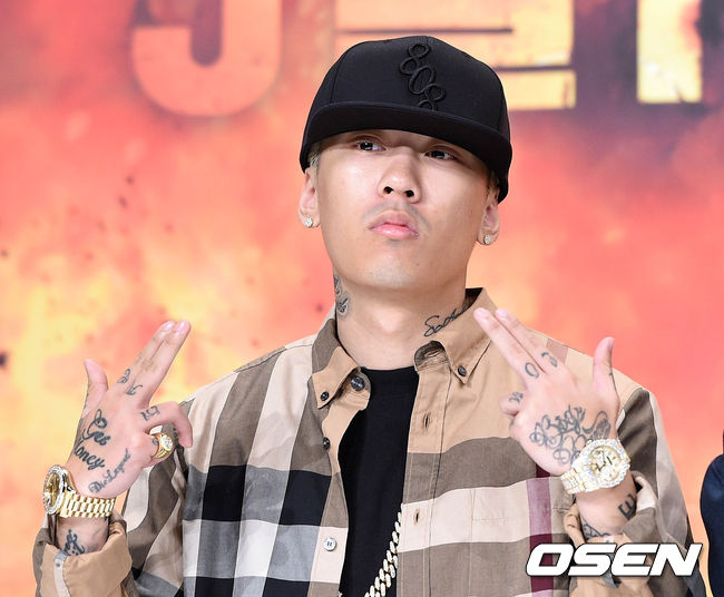 도끼가 포토타임을 갖고 있다. /sunday@osen.co.kr