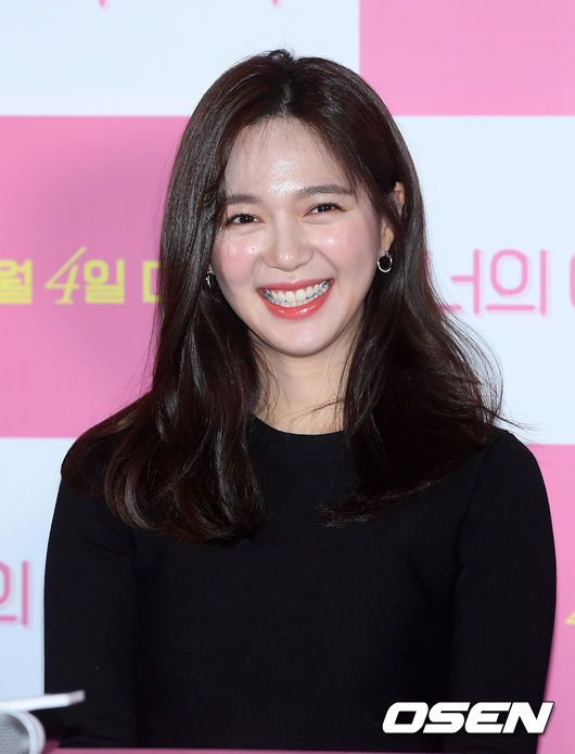 29일 오후 서울 광진구 자양동 건대입구 롯데시네마서 영화 '너의 여자친구' 언론배급시사회가 열렸다.  배우 이엘리야가 기자회견중 미소짓고 있다./ rumi@osen.co.kr