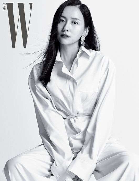 더블유 코리아 제공