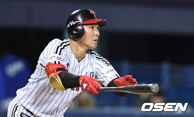 LG 오지환이 안타를 때려내고 있다. / youngrae@osen.co.kr