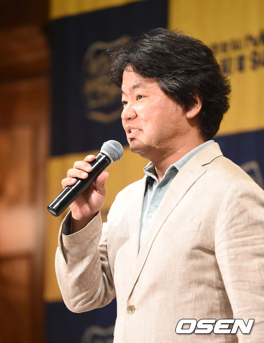 김원석 감독이 인사말을 하고 있다. /jpnews@osen.co.kr