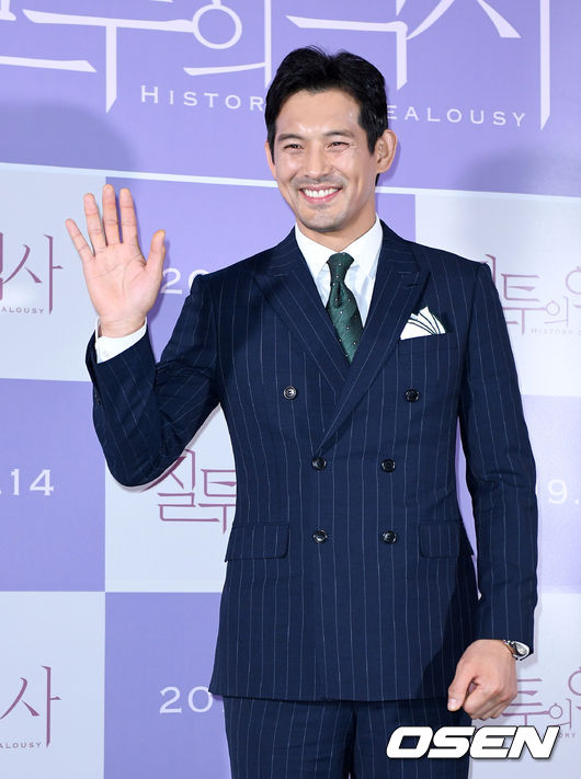 8일 오후 서울 광진구 롯데시네마 건대입구에서 영화 ‘질투의 역사’ 언론시사회가 열렸다.배우 오지호가 포토타임을 갖고 있다./sunday@osen.co.kr