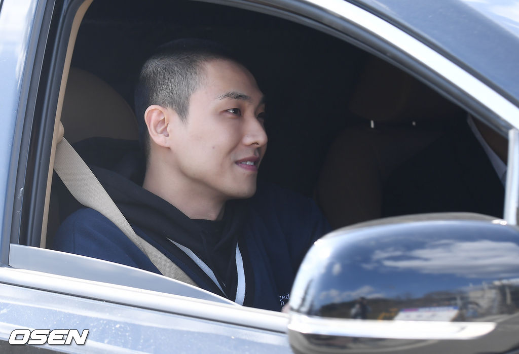 배우 이준이 신병교육대로 입소하고 있다. / youngrae@osen.co.kr