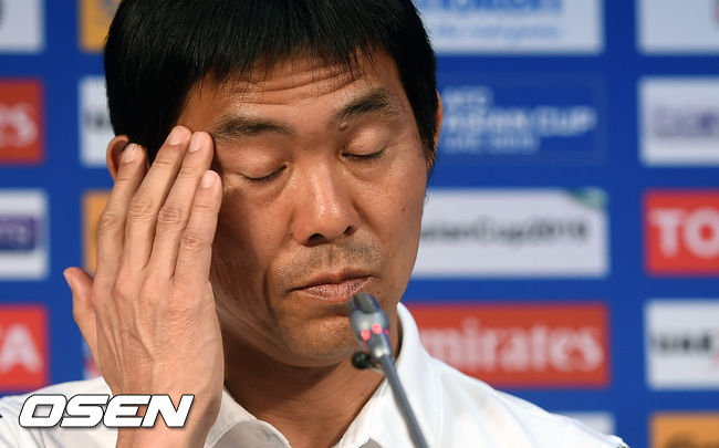 23일(현지시간) 아랍에미리트 두바이 알막툼 스타디움에서 2019 AFC UAE 아시안컵 베트남과 일본의 8강전 공식기자회견에서 일본 모리야스 하지메 감독이 생각에 잠겨 있다./ soul1014@osen.co.kr