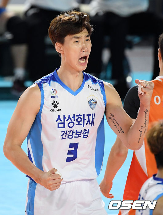 1세트 삼성화재 박철우가 공격에 성공한 후 기뻐하고 있다./ rumi@osen.co.kr