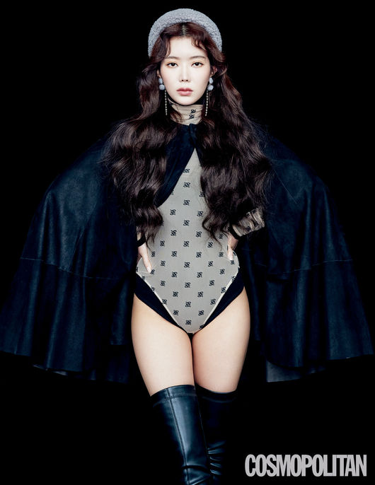 [사진=코스모폴리탄 제공] 배우 임수향이 2020년 1월 호 화보의 주인공으로 발탁됐다.