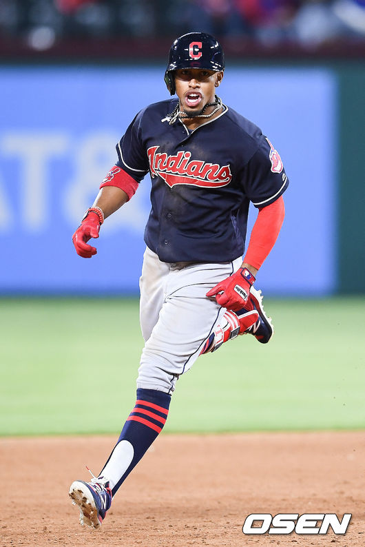클리블랜드 린도어가 역전 만루홈런을 날리고 있다. / soul1014@osen.co.kr