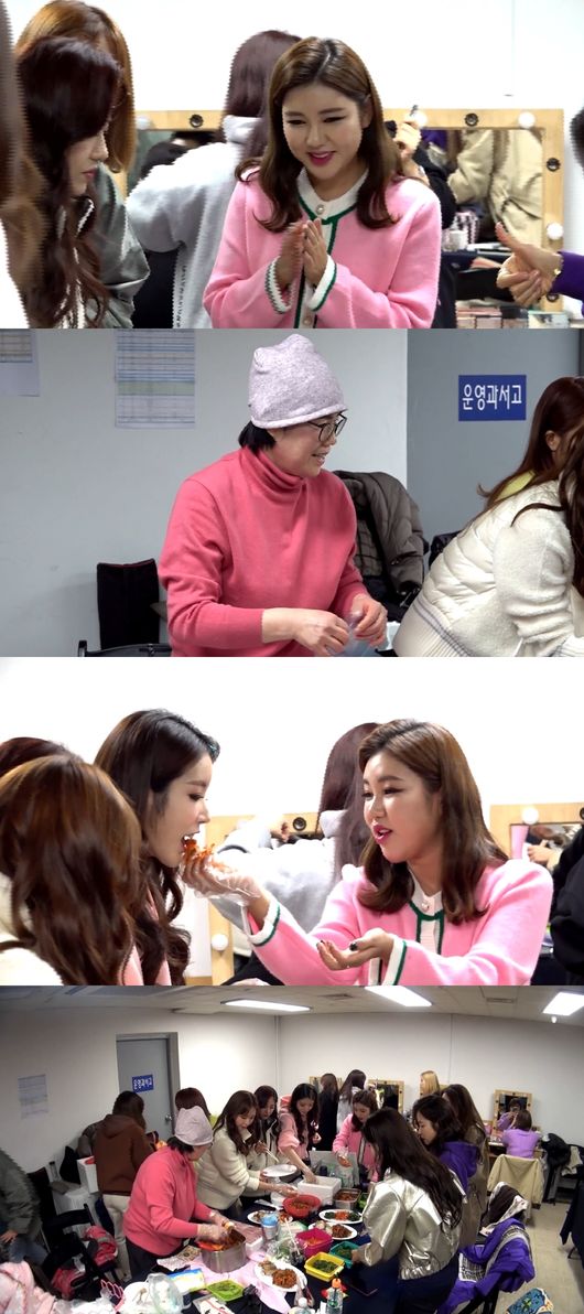 [사진=MBC 제공] '전지적 참견 시점'에 송가인이 동료 트로트 가수들과의 대기실을 공개한다.