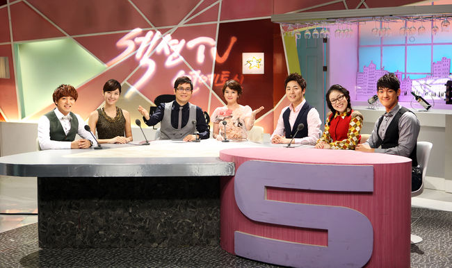 [사진=MBC 제공] 2000년대 후반 '섹션' 고정 출연진 스튜디오 현장 스틸 컷.