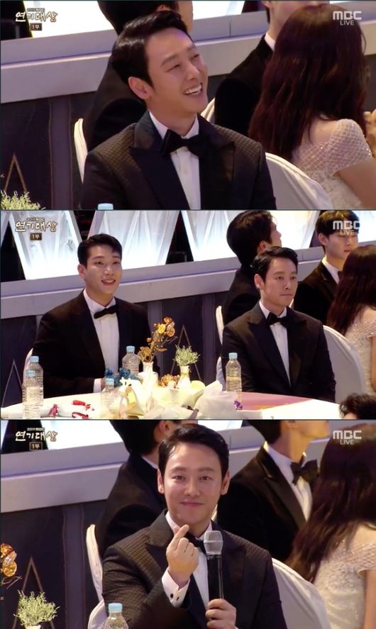 [사진=MBC 방송화면] 배우 김동욱이 '2019 MBC 연기대상'에서 '특별근로감독관 조장풍'으로 대상을 수상했다.