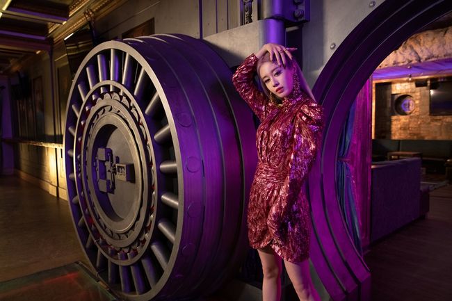 롱젠엔터테인먼트 제공