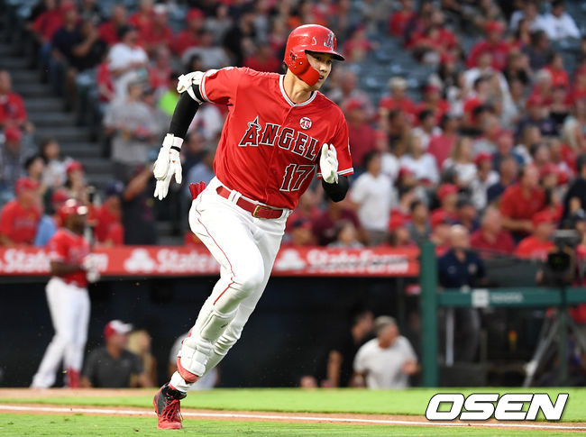 1회말 1사 1루 상황 에인절스 오타니가 2루타를 날리고 베이스를 뛰고 있다. /dreamer@osen.co.kr