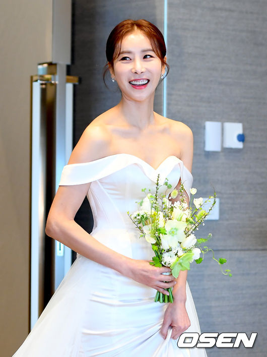 배우 한다감(한은정)이 미소를 짓고있다./ksl0919@osen.co.kr 