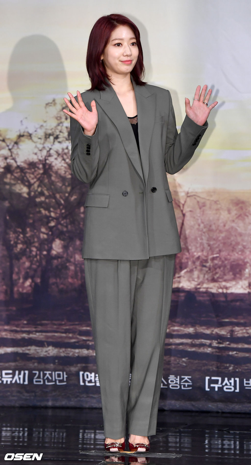 배우 박신혜가 참석해 포즈를 취하고 있다. /dreamer@osen.co.kr