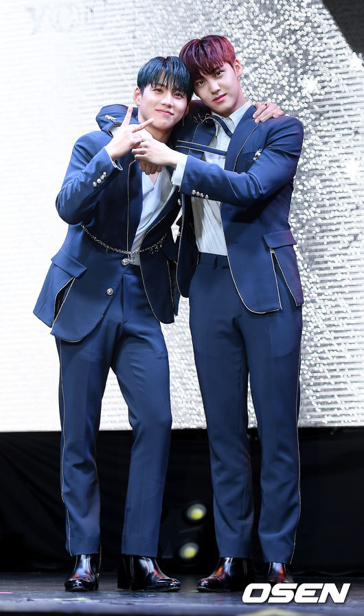 비오브유(김국헌, 송유빈)가 포토타임을 갖고 있다. /youngrae@osen.co.kr 