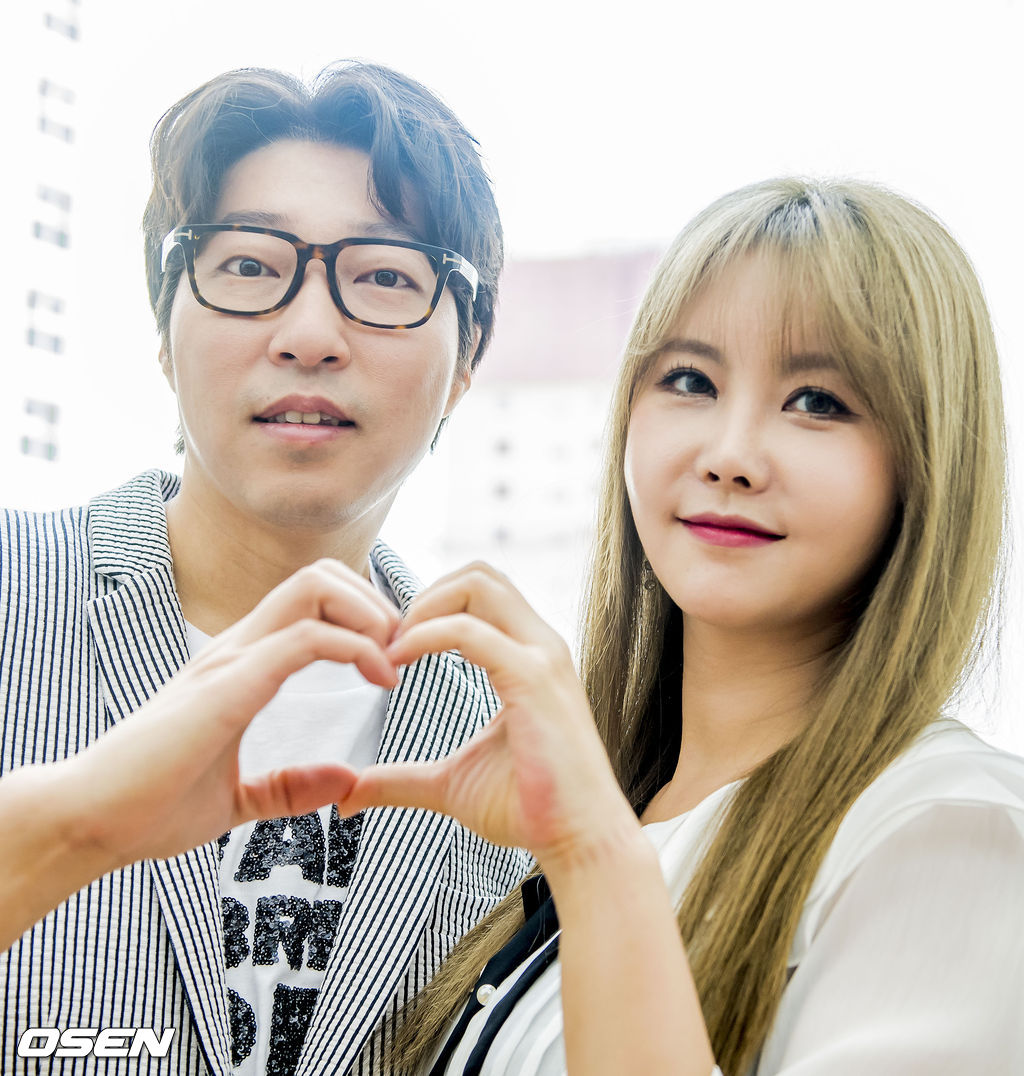 [사진=OSEN DB] 크리에이터 대도서관(왼쪽), 윰댕 부부. 