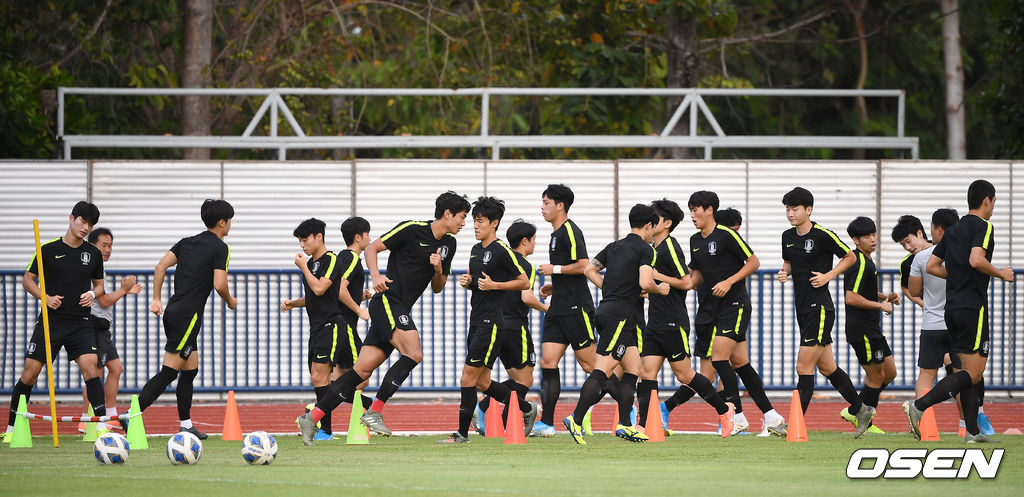 대표팀이 훈련을 하고 있다. /youngrae@osen.co.kr 