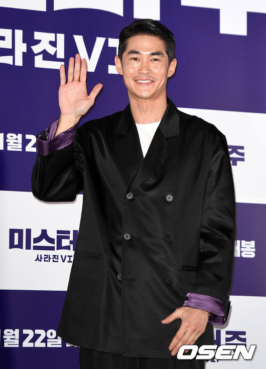 13일 오후 서울 중구 메가박스 동대문에서 영화 '미스터 주: 사라진 VIP' 언론시사회가 열렸다. 배우 배정남이 포토타임을 갖고 있다. /sunday@osen.co.kr