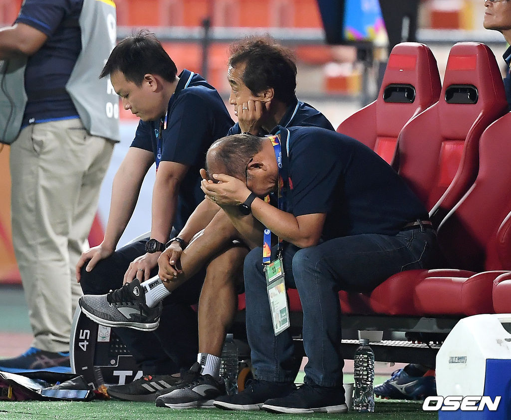 베트남 박항서 감독이 아쉬워하고 있다. /youngrae@osen.co.kr