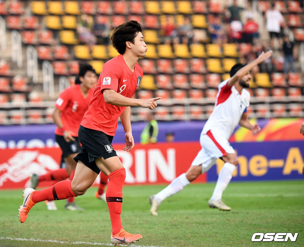선제골을 넣은 조규성이 기뻐하고 있다. /youngrae@osen.co.kr