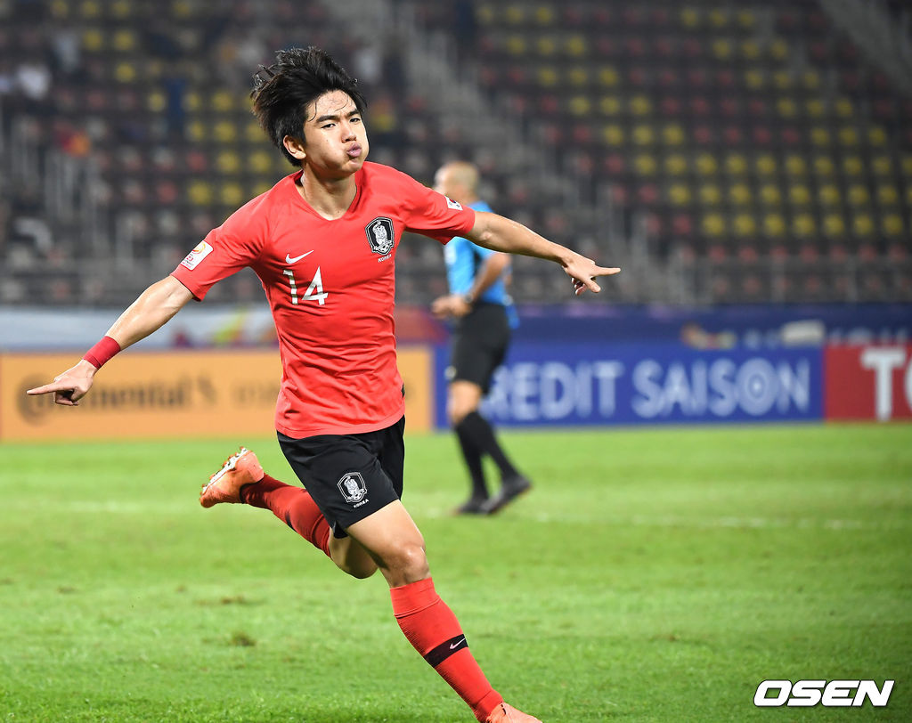 선제골을 넣은 김대원이 기빠하고 있다. /youngrae@osen.co.kr