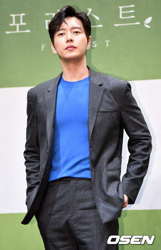 배우 박해진이 참석해 포토타임을 하고 있다. /dreamer@osen.co.kr