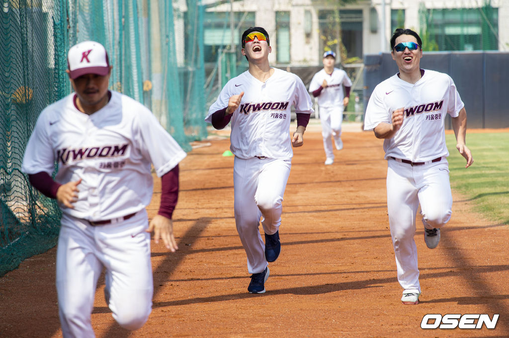 9일 포수 런닝에서 이지영이 주효상과 박동원을 압도적인 차이로 앞서 달리고 있다. /spjj@osen.co.kr